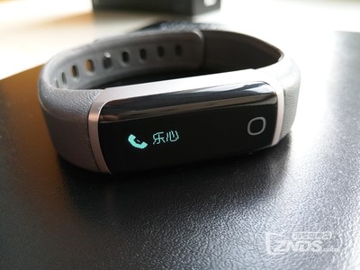 奢华腕带，舒适体验——乐心ZIVA智能手环深度评测